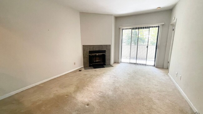 Building Photo - 25938 Kay Ave. Apt #112