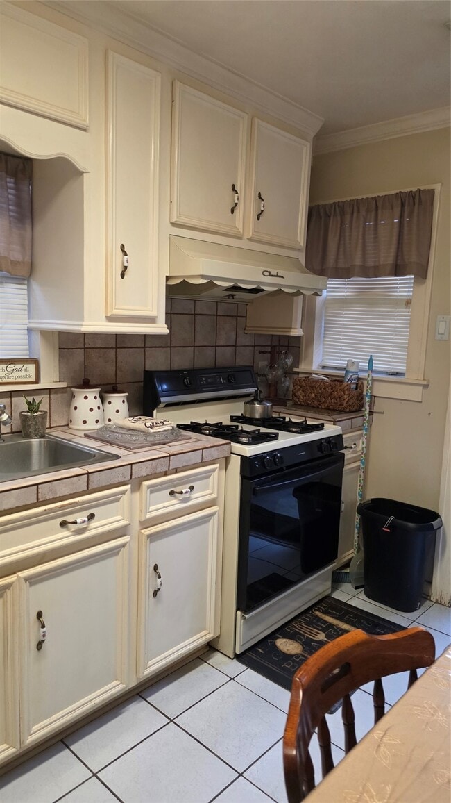 Foto del edificio - 5234 Mulford St