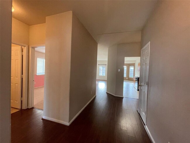 Building Photo - 3215 Painted Meadow Cir