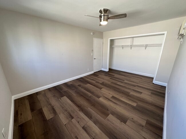 Foto del edificio - 1023 N Laurel Ave