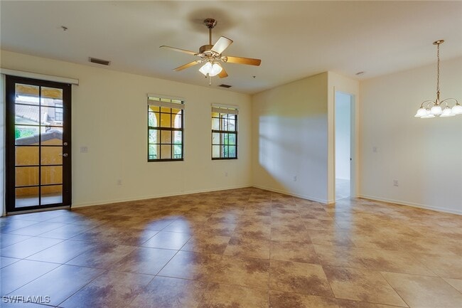 Building Photo - 9037 Alturas St