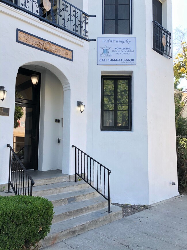 Foto del edificio - 1412 N Kingsley Dr