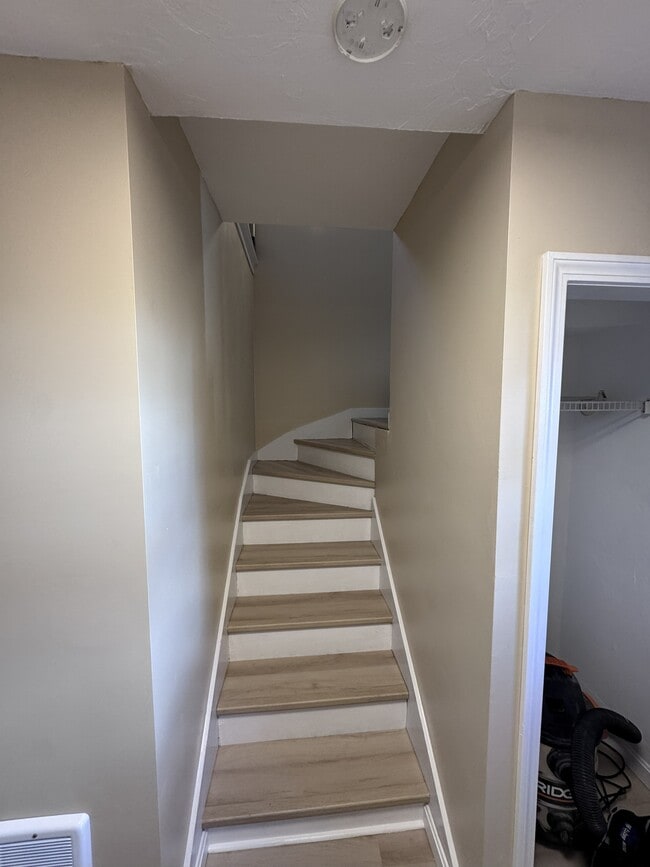 Building Photo - 25 Franklin St