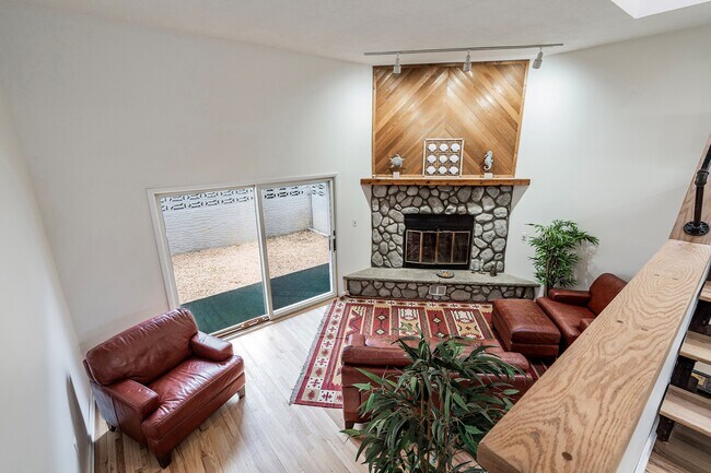 Building Photo - 18 Sandpiper Ln