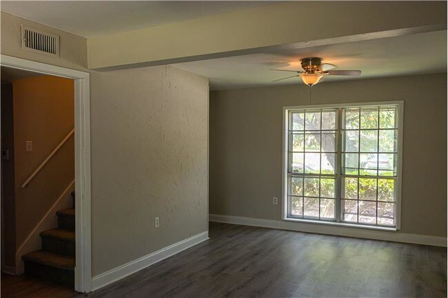 Foto del edificio - 2524 Driftwood St