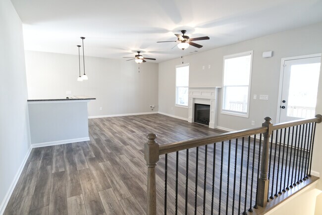 Foto del edificio - 4382 Overlook Dr