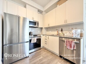 Building Photo - 20 Meadowglen Pl