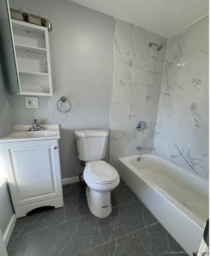 Foto del edificio - 455 E Main St