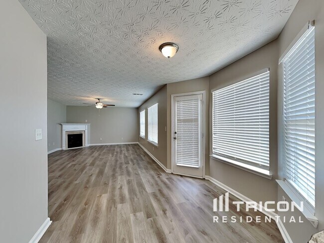 Building Photo - 305 Sarasota Lane Locust Grove GA