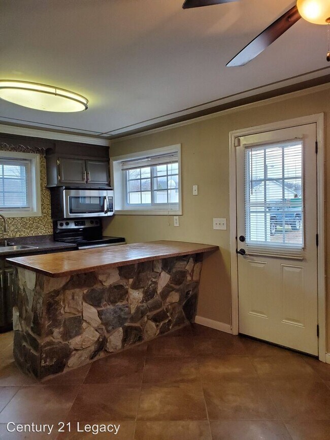 Foto del edificio - 1 br, 1 bath House - 507 N Sycamore St Unit 2