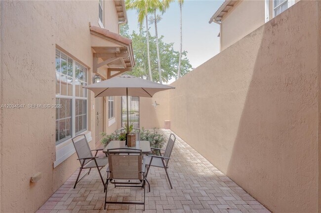 Building Photo - 623 SW 146th Terrace