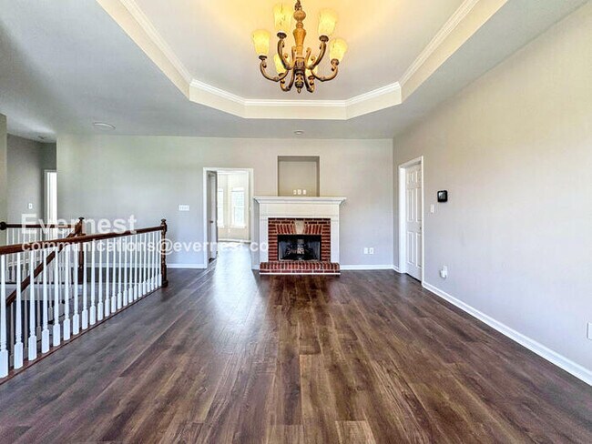 Building Photo - 6004 Park View Dr