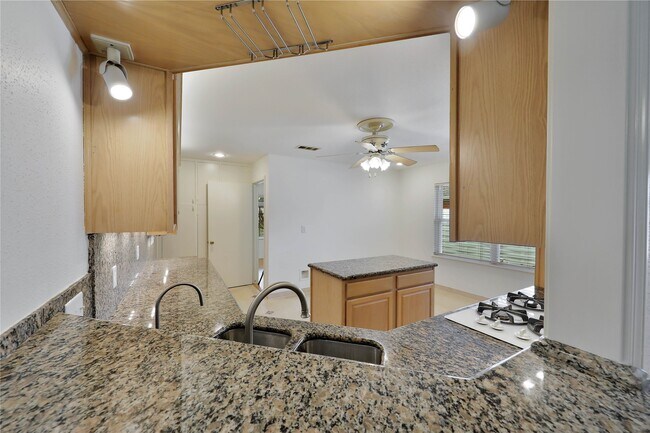 Foto del edificio - 1930 Brimberry St