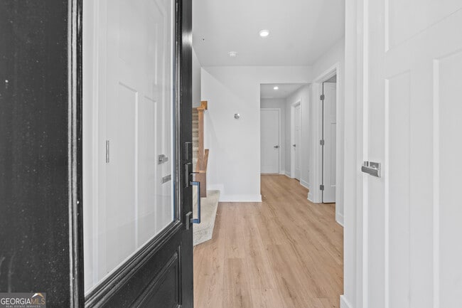 Foto del edificio - 205 Climbing Ivy Cir