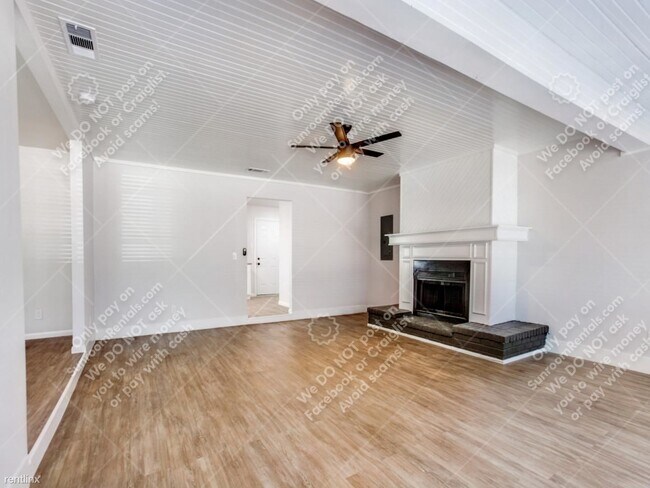 Foto del edificio - 3 br, 2 bath House - 114 Roma Dr