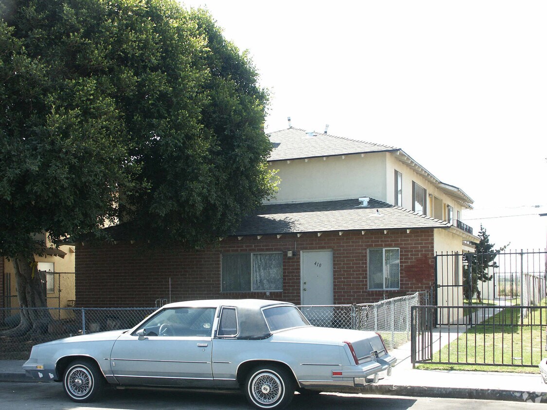 Building Photo - 401 Cuesta Del Mar Dr
