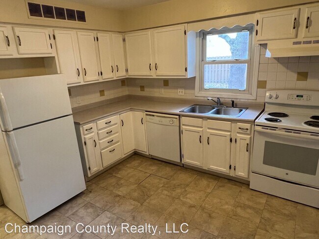 Building Photo - 3 br, 2.5 bath House - 1913 Scottsdale Dr.