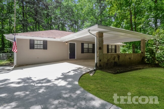 Building Photo - 135 Stephens Dr