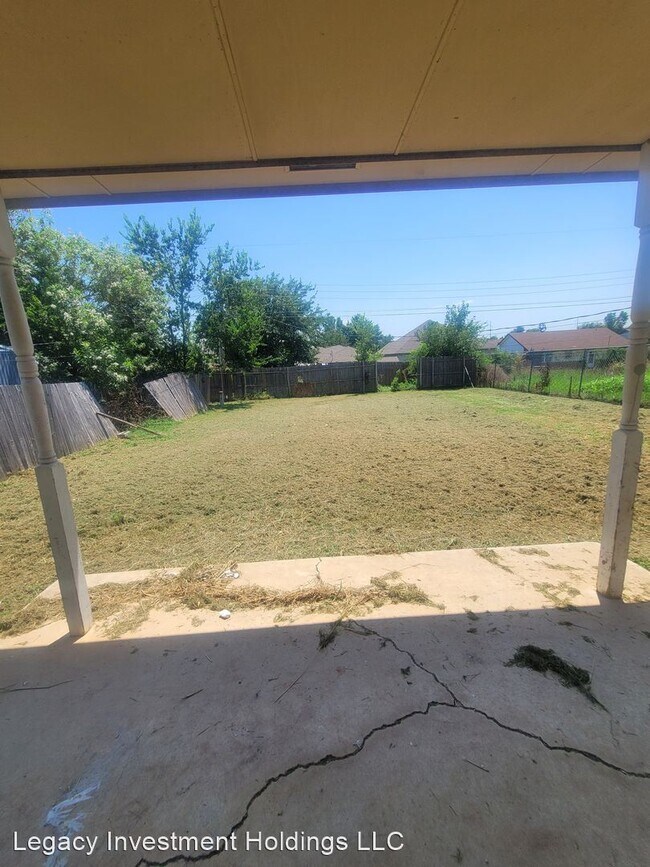 Foto del edificio - 5 br, 1.5 bath House - 612 NW 111th