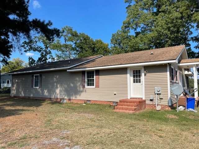 Building Photo - 6205 Sunrise Ln