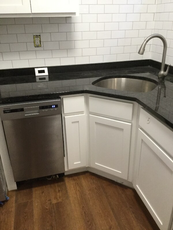 Foto del edificio - 144 Taber Ave