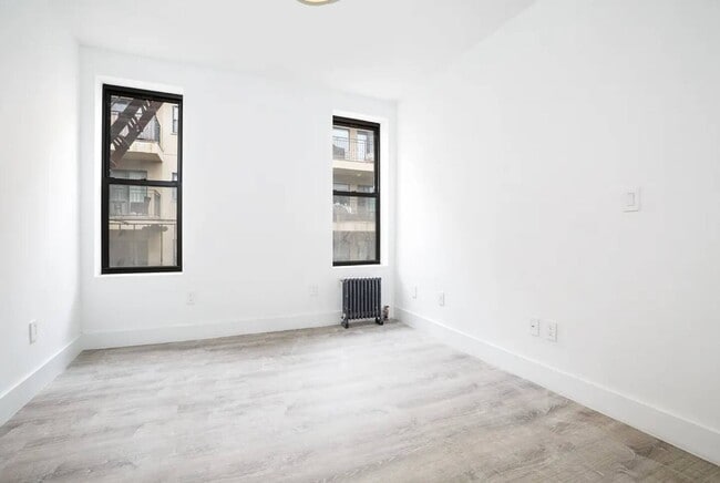 Building Photo - 31-36-36 32nd St