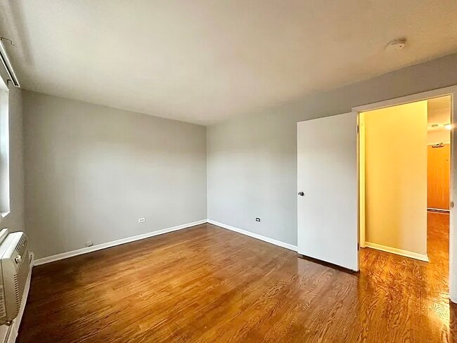 Building Photo - 711 Austin St