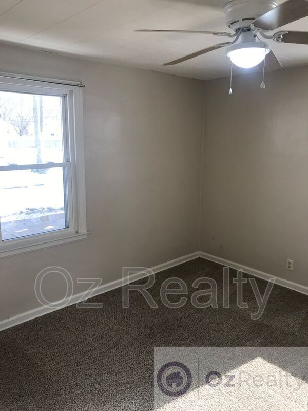 123 S Masters Ct Unit 1/2, Maumee, OH 43537 Condo for Rent in Maumee