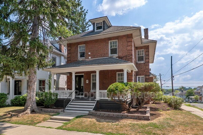 Foto del edificio - 460 Summit Ave