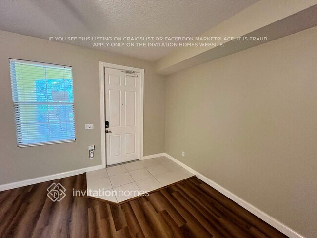 Foto del edificio - 3199 E Community Dr