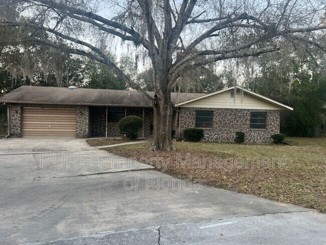 Foto del edificio - 7 Spring Lake Pl