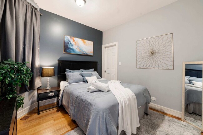 Foto del edificio - 109 S Paulina St