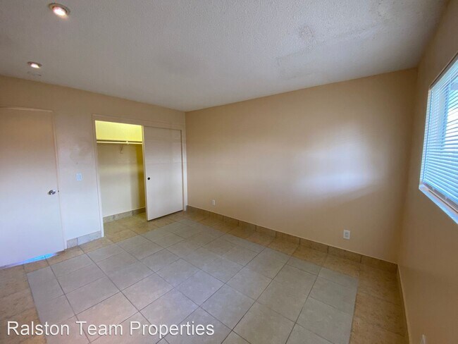 Building Photo - 2 br, 1 bath House - 561 7th St