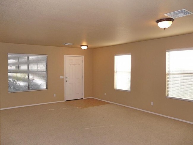 Building Photo - 40957 N Arbor Ave