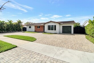 Building Photo - 1804 SW 102nd Ct