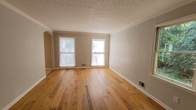 Building Photo - 4843 Carlene Way SW