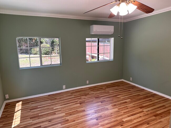 Bed room 1 - 25 Lowell Ave