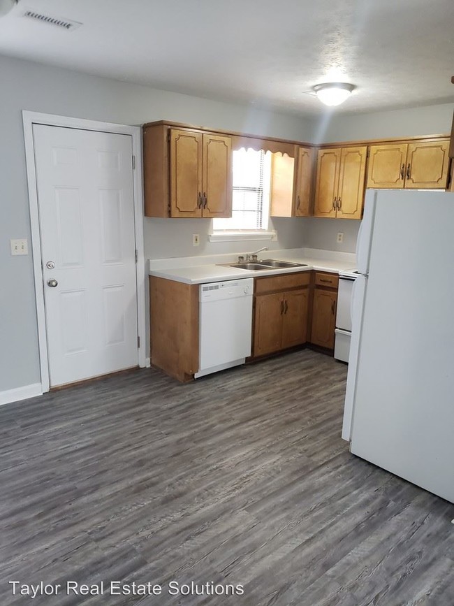 Building Photo - 127 Smith Cir