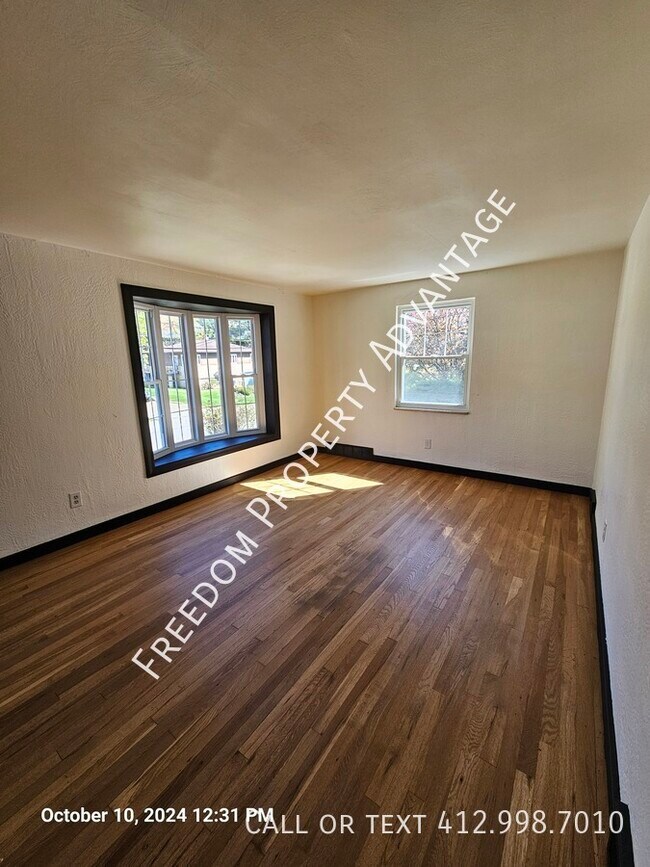 Building Photo - 4618 Echo Glen Dr