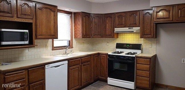 Foto del edificio - 3 br, 1 bath House - 11418 East 59th Street