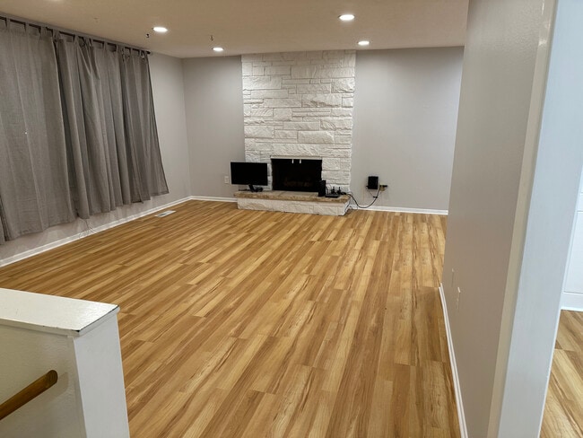 Upstairs living room - 3241 NE 117th Ave