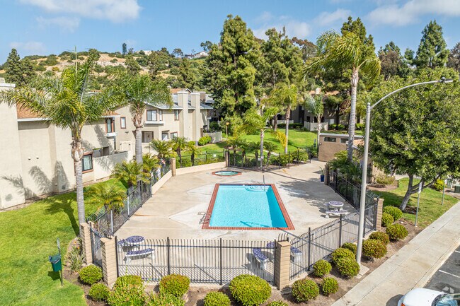 Pool - 571 Portsmouth Dr