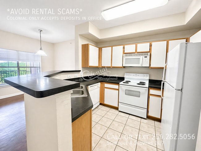 Building Photo - 2320 Gracy Farms Ln