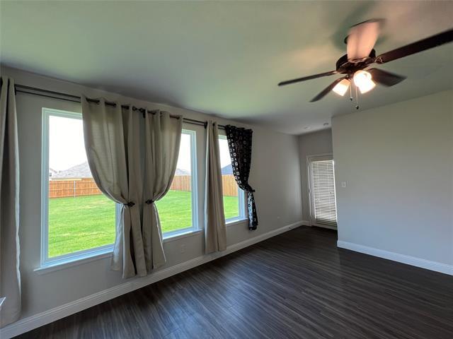 Building Photo - 2701 Glasgow Wy