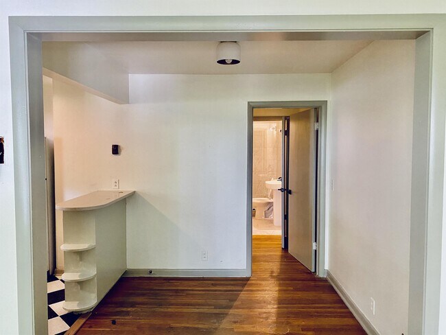 Foto del edificio - 3202 Blair Blvd