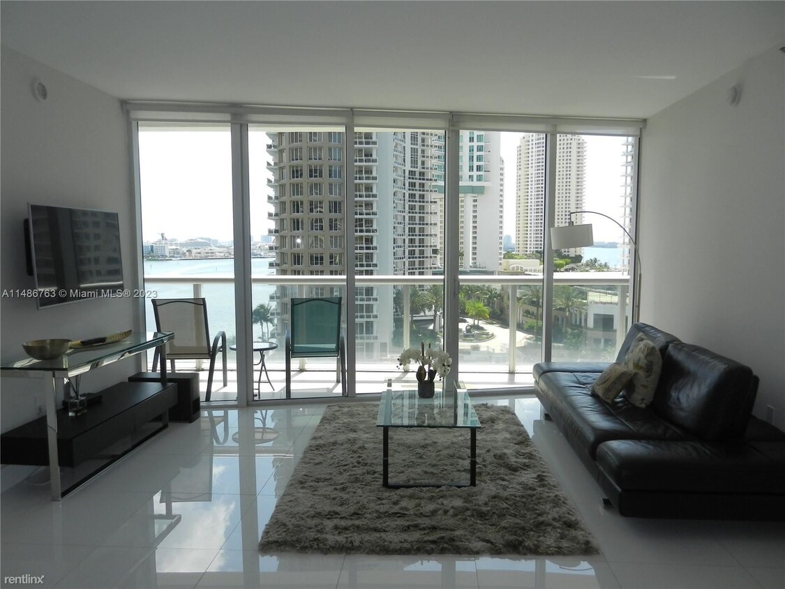 Foto principal - 2 br, 2 bath Condo - 465 Brickell Ave Apt ...