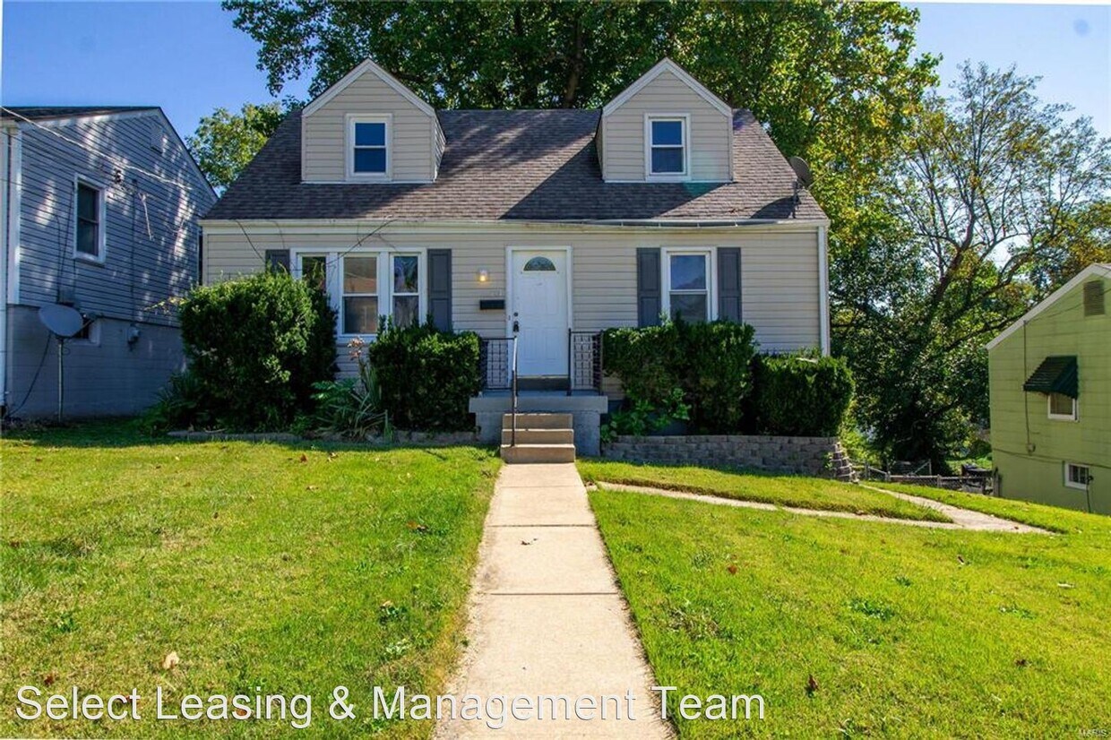 4 br, 1 bath House 214 N Marguerite Ave House Rental in Ferguson