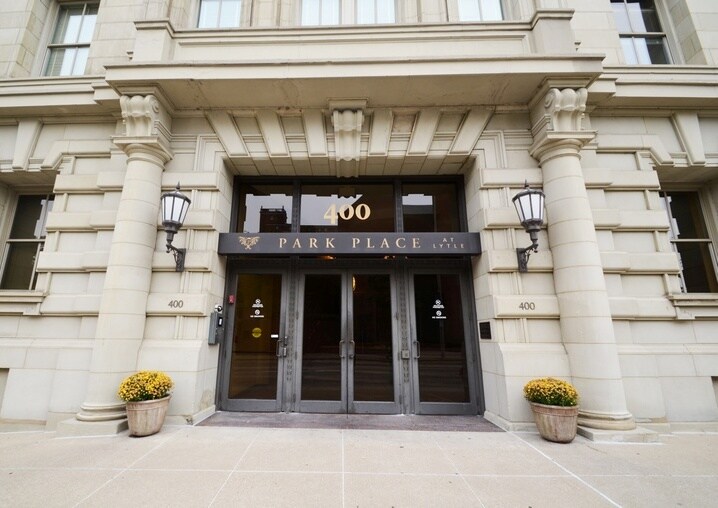 Primary Photo - 400 Pike St