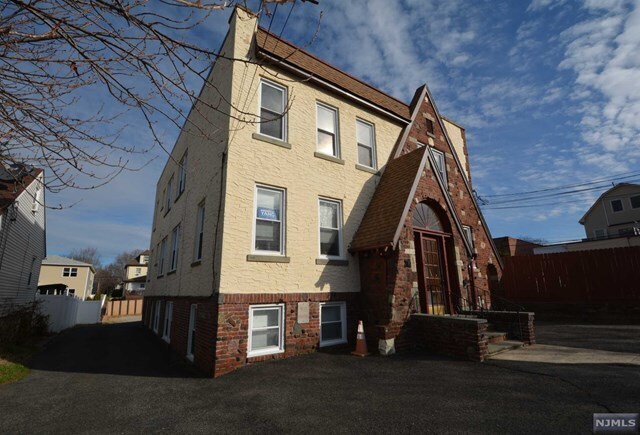 Building Photo - 157-159 Jefferson Ave