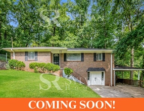 Building Photo - 904 Sherwood Forest Dr